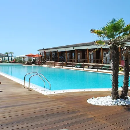 Chalet House,giardino,piscina,spiaggia, 6 Posti Viareggio