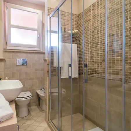 House,giardino,piscina,spiaggia, 6 Posti בקתה *